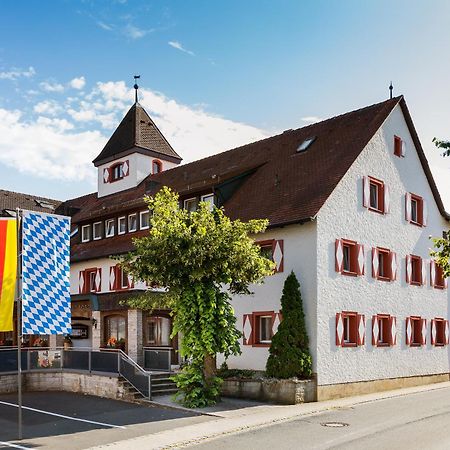 Wirtshaus & Hotel Goldener Greif Edelsfeld Extérieur photo